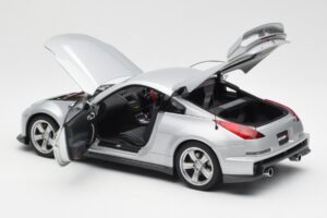 Nissan Fairlady Z Z34 NISMO Type 380RS Silver AUTOart 1:18 77401 Diecast - image 5 of 8
