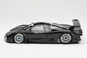 Nissan R390 GT1 #0 24 Hours of Le Mans 1998 AUTOart 1:18 89878 Diecast - image 4 of 8