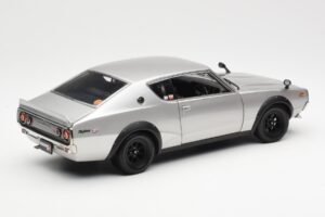 Nissan Skyline 2000 GT-R KPGC110 Silver Kyosho 1:18 08255S Diecast - image 3 of 8