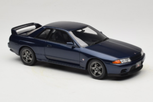 Nissan Skyline GT-R BNR32 Dark Blue Pearl Otto 1:18 OT1199 Resin - image 4 of 6