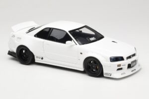 Nissan Skyline GT-R BNR34 by KRC Pearl White Otto 1:18 OT1135 Resin - image 4 of 6