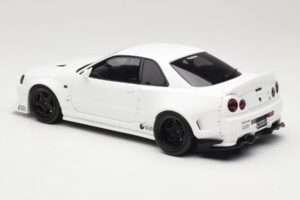 Nissan Skyline GT-R BNR34 by KRC Pearl White Otto 1:18 OT1135 Resin - image 5 of 6