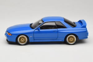 Nissan Skyline GT-R R32 V-Spec II Tuned Blue AUTOart 1:18 77415 Diecast - image 4 of 8