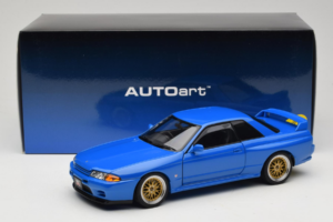 Nissan Skyline GT-R R32 V-Spec II Tuned Blue AUTOart 1:18 77415 Diecast - image 8 of 8