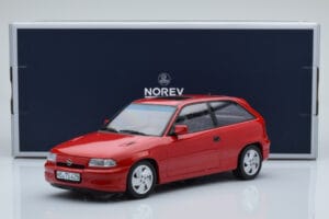 Opel Astra F GSi Red Norev 1:18 183672 Diecast - image 6 of 6
