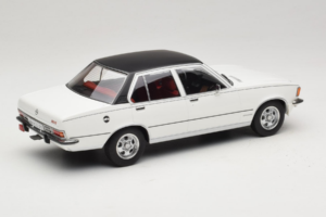 Opel Commodore B White MCG 1:18 MCG18564 Diecast - image 2 of 6