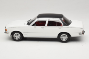 Opel Commodore B White MCG 1:18 MCG18564 Diecast - image 3 of 6