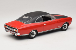 Opel Commodore GS/E Red Revell 1:18 8826 Diecast - image 3 of 8