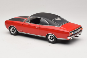 Opel Commodore GS/E Red Revell 1:18 8826 Diecast - image 7 of 8