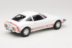Opel GT White Minichamps 1:18 180049027 Diecast - image 3 of 8