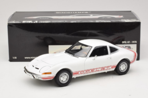 Opel GT White Minichamps 1:18 180049027 Diecast - image 8 of 8