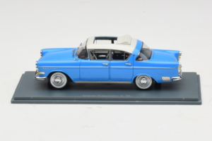 Opel Kapitan P1 Blue NEO 1:43 NEO43940 Resin