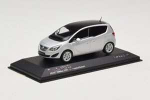 Opel Meriva B Silver Metallic Minichamps 1:43 400040000 Diecast - image 2 of 4