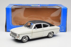 Opel Olympia A Coupe White Black Revell 1:18 8446 Diecast - image 8 of 8