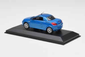 Opel Tigra Twin Top Blue Minichamps 1:43 919084 Diecast - image 3 of 4