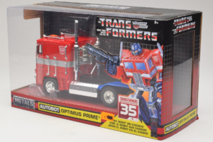 Optimus Prime Transformers Metals Diecast 1:24 99524 Diecast - image 3 of 3