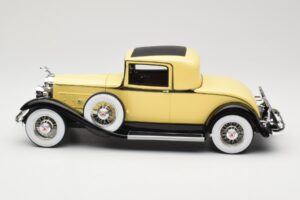 Packard 902 Standard Eight Coupe Yellow BoS Models 1:18 BOS276 Resin - image 3 of 6