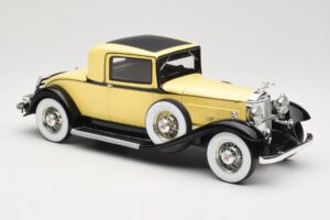 Packard 902 Standard Eight Coupe Yellow BoS Models 1:18 BOS276 Resin - image 4 of 6