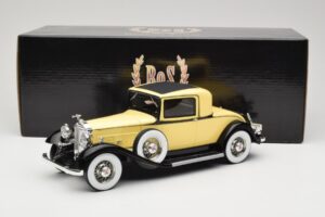 Packard 902 Standard Eight Coupe Yellow BoS Models 1:18 BOS276 Resin - image 6 of 6