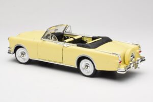 Packard Caribbean Convertible Yellow Road Signature 1:18 92798 Diecast - image 7 of 8