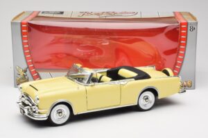 Packard Caribbean Convertible Yellow Road Signature 1:18 92798 Diecast - image 8 of 8