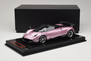 Pagani Huayra BC Pearl Pink AB Models 1:18 REMC032 Resin - image 7 of 7