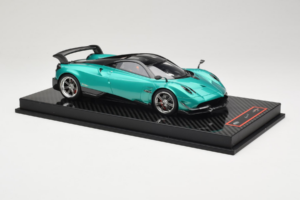 Pagani Huayra BC Green Metallic Yy Model 1:18 REMC020 Resin - image 4 of 7