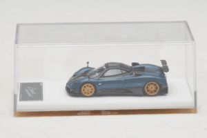 Pagani Zonda Tricolore Exposed Carbon Blue Henson & Heaven 1:64 PZTECB01 Diecast - image 6 of 7