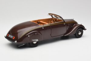 Peugeot 402 Eclipse Chocolate Norev 1:18 184873 Diecast - image 3 of 12