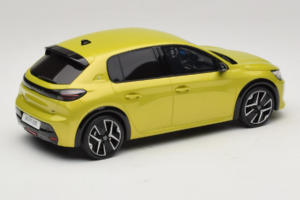 Peugeot E-208 GT Jaune Agueda Otto 1:18 OT1164 Resin - image 2 of 6