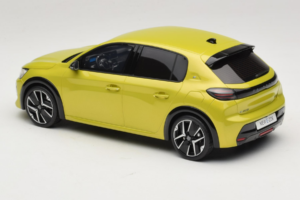 Peugeot E-208 GT Jaune Agueda Otto 1:18 OT1164 Resin - image 5 of 6