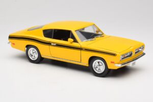 Plymouth Barracuda Yellow Road Legends 1:18 92178 Diecast - image 6 of 8