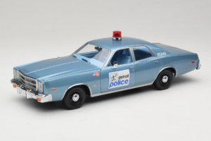 Plymouth Fury Beverly Hills PD Blue GreenLight 1:18 19069 Diecast