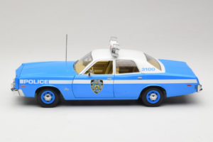 Plymouth Fury Police Pursuit New York Police Department GreenLight 1:18 19043 Diecast - image 4 of 8