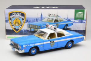 Plymouth Fury Police Pursuit New York Police Department GreenLight 1:18 19043 Diecast - image 8 of 8