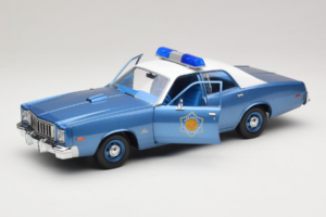 Plymouth Fury Police Pursuit Smokey and the Bandit GreenLight 1:18 19044 Diecast - image 2 of 8