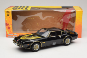 Pontiac Firebird Trans Am Kill Bill Movie Greenlight 1:18 12951 Diecast - image 6 of 6