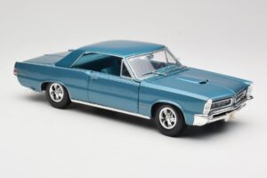 Pontiac GTO Hurst Edition Blue Maisto 1:18 531885 Diecast - image 6 of 8