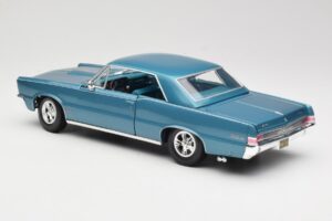 Pontiac GTO Hurst Edition Blue Maisto 1:18 531885 Diecast - image 7 of 8
