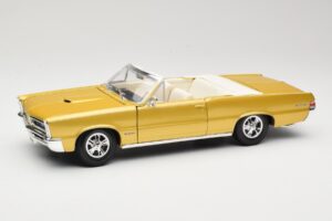 Pontiac GTO Hurst Edition Gold Maisto 1:18 531884 Diecast