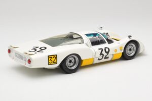 Porsche 906LH #32 Porsche System Engineering G. Schutz / P. De Klerk 24 Hours of Le Mans 1966 Minichamps 1:18 100666132 Dieca - image 3 of 8