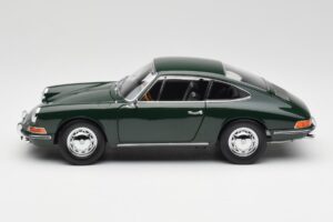 Porsche 911 901 Irish Green Kyosho 1:18 08969G Diecast - image 4 of 8