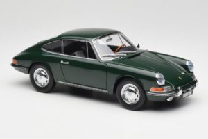 Porsche 911 901 Irish Green Kyosho 1:18 08969G Diecast - image 6 of 8