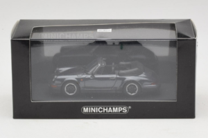 Porsche 911 930 Cabriolet Purple Metallic Minichamps 1:43 PORSCHE006 Diecast - image 4 of 4