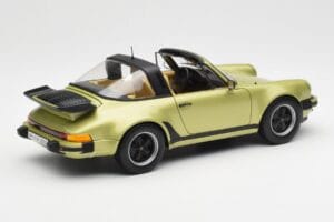 Porsche 911 930 Turbo Targa Green Metallic Norev 1:18 187526 Diecast - image 4 of 10