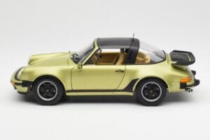 Porsche 911 930 Turbo Targa Green Metallic Norev 1:18 187526 Diecast - image 5 of 10
