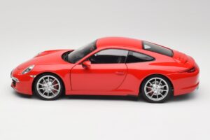 Porsche 911 991 Carrera S Guards Red Minichamps 1:18 100061020 Diecast - image 4 of 8