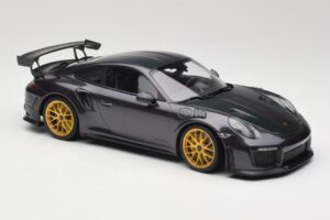 Porsche 911 991.2 GT2 RS Weissach Package Purple Metallic With Golden Magnesium Wheels Minichamps 1:18 153068322 Diecast - image 4 of 6