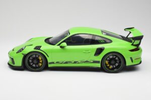 Porsche 911 991.2 GT3 RS Green GT Spirit 1:12 GT917 Resin - image 3 of 6