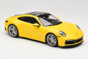 Porsche 911 992 Carrera 4S Yellow Minichamps 1:18 155067320 Diecast - image 4 of 6